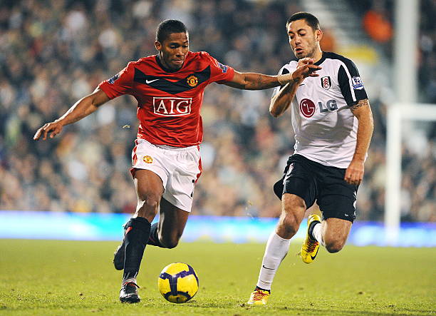 第四届海峡两岸暨港澳地区（重庆）青年羽毛球邀请赛在重庆开赛.